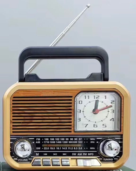 Everton RT-678 Şık Tasarımlı Saatli ,Klasik Retro , Solar Enerjili ,Nostalji Bluetooth/USB/Sd/ Radyo Mp3 Player Müzik Kutusu