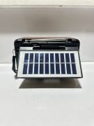 Everton RT-660 Orta Boy Solar Güneş Enerjili Fenerli Bluetooth/USB/Sd kart/ Radyo mp3 Player Müzik Kutusu
